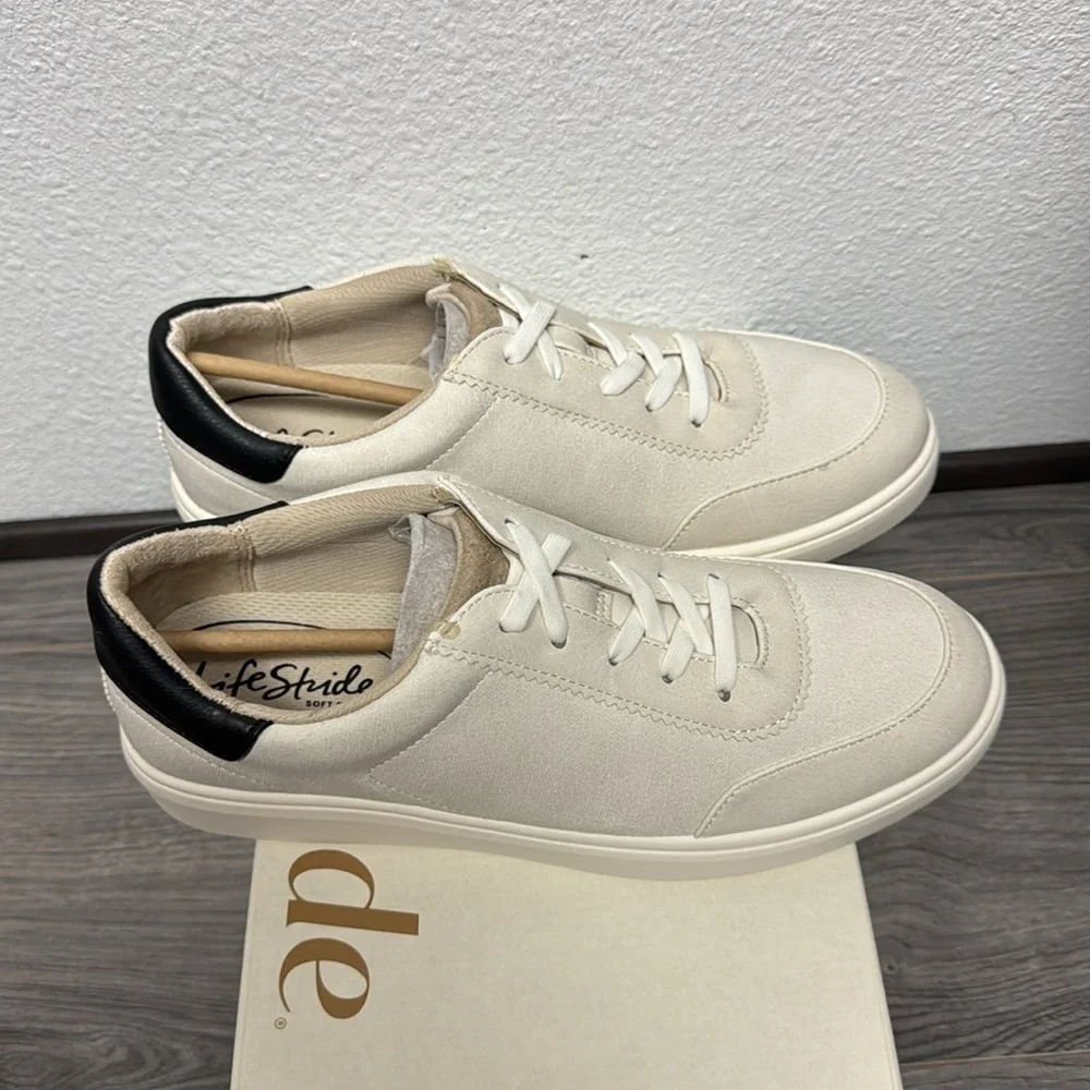 LifeStride Happy Hour Women's Sneakers (WIDE)